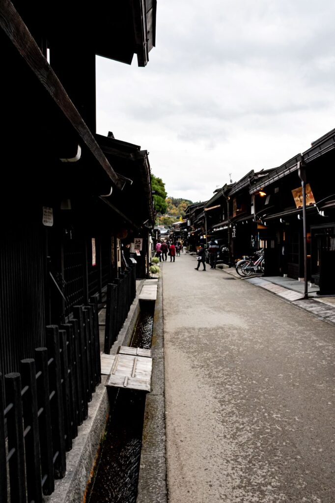 高山古い街並み